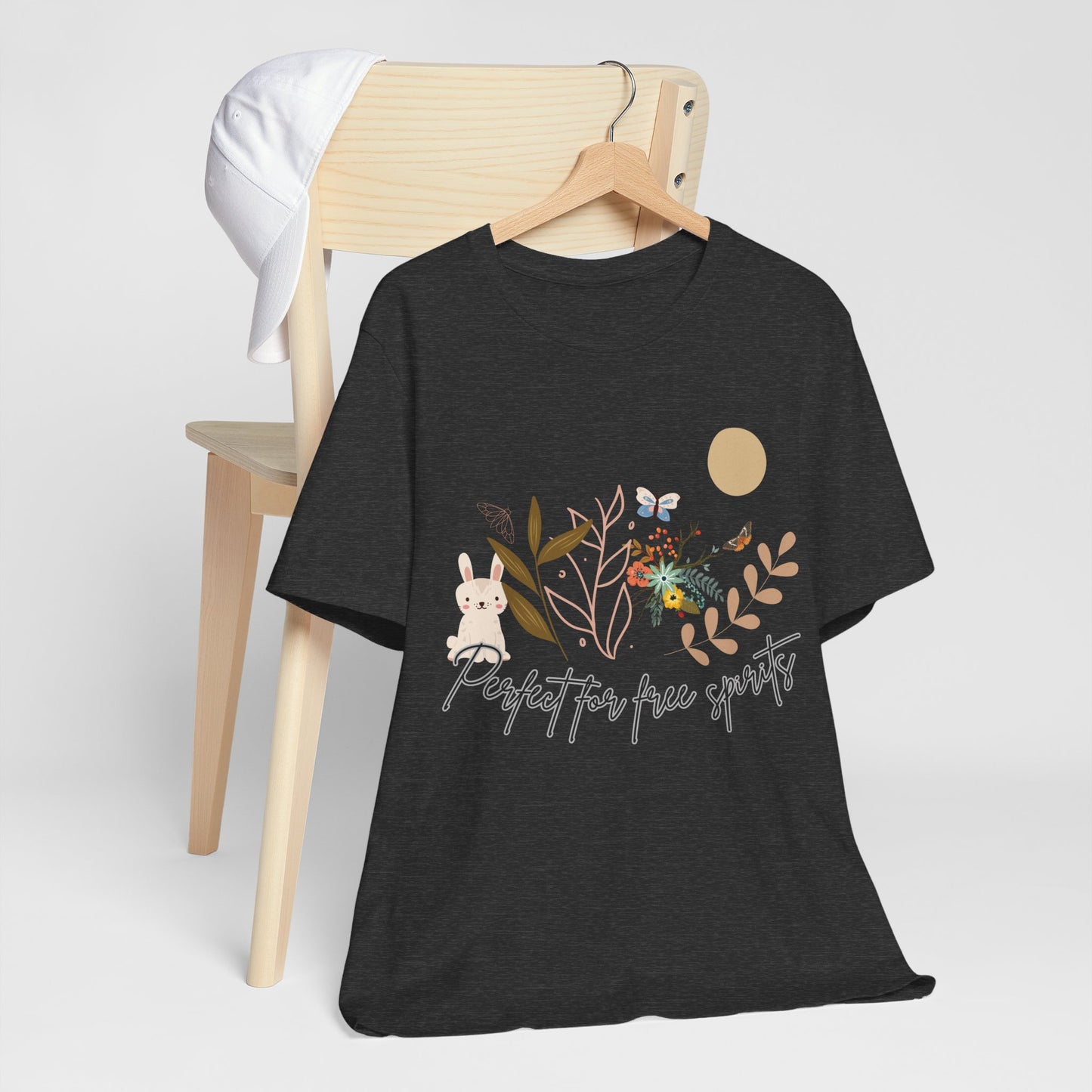 Kurzarm-T-Shirt im Boho-Stil mit der Aufschrift „Perfekt für Freigeister“